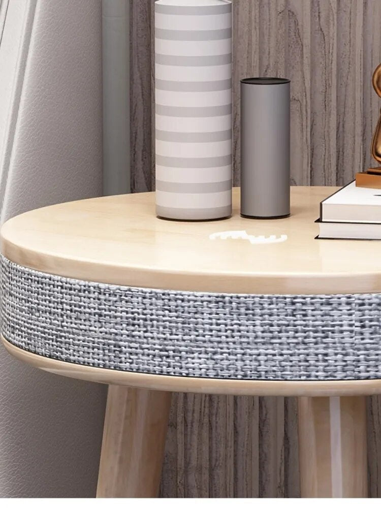 Nordic Stijl Slimme Hoektafel met Draadloze Oplading en Bluetooth Speaker