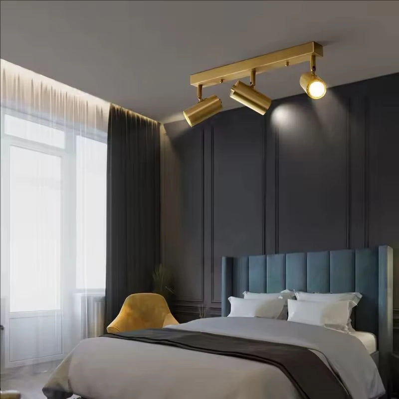 Goudkleurige plafondspot met 3 of 4 lichtpunten – modern design